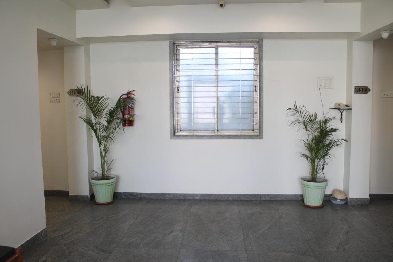Chryso Hotels Pvt Ltd Ankleshwar Exterior foto